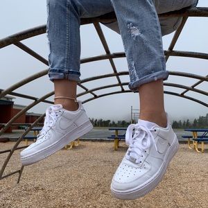 air force ones (low top)